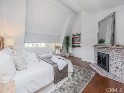 222 Detroit Avenue, Huntington Beach, CA