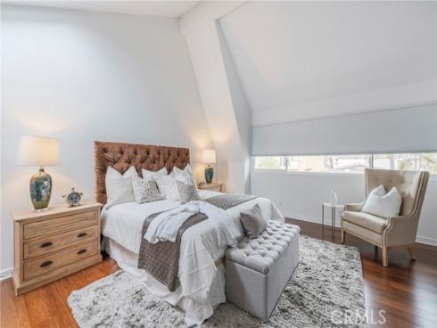 222 Detroit Avenue, Huntington Beach, CA