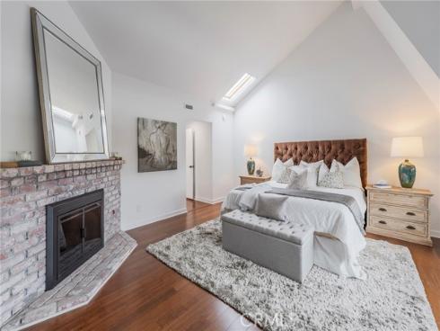 222 Detroit Avenue, Huntington Beach, CA