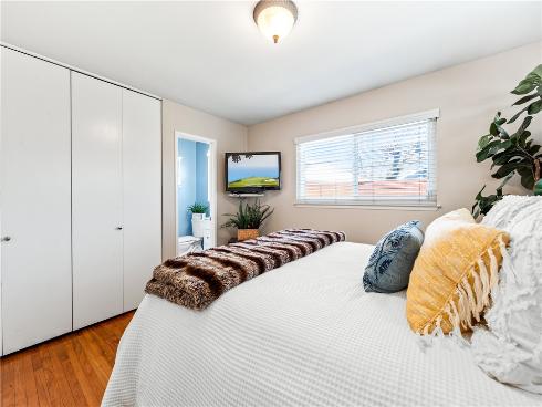 5091 Skylark Drive, Huntington Beach, CA