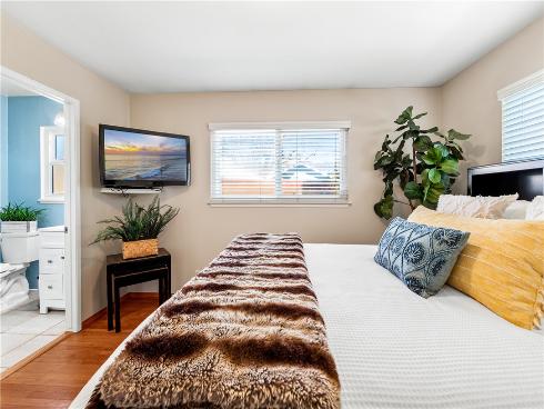 5091 Skylark Drive, Huntington Beach, CA