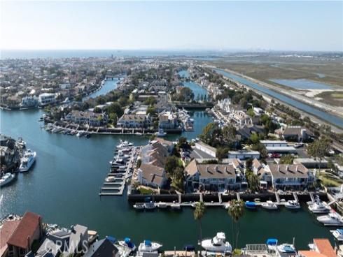 4182 Delphi Circle, Huntington Beach, CA