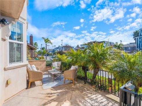 519 13th Street, Huntington Beach, CA