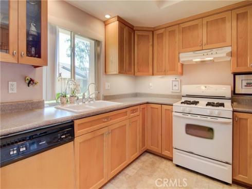 8565 Sierra 914C Circle, Huntington Beach, CA