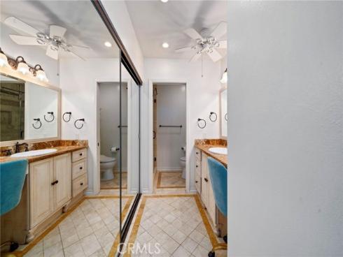 19811 Deep Harbor Dr , Huntington Beach, CA