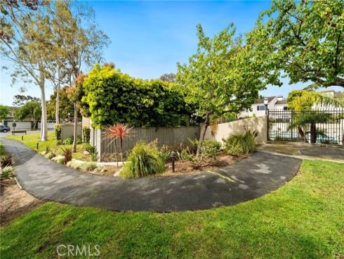 19811 Deep Harbor Dr , Huntington Beach, CA