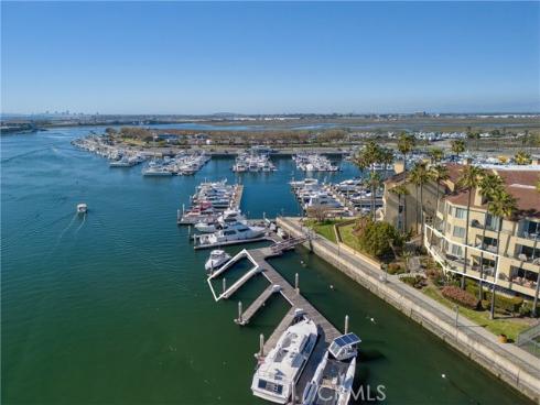 16291  Countess  105  Drive, Huntington Beach, CA