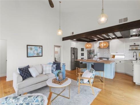 16833 Bayview Drive, Huntington Beach, CA