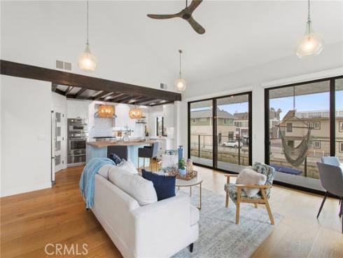 16833 Bayview Drive, Huntington Beach, CA