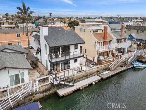 16833 Bayview Drive, Huntington Beach, CA