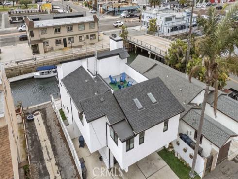 16833 Bayview Drive, Huntington Beach, CA