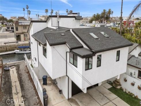 16833 Bayview Drive, Huntington Beach, CA