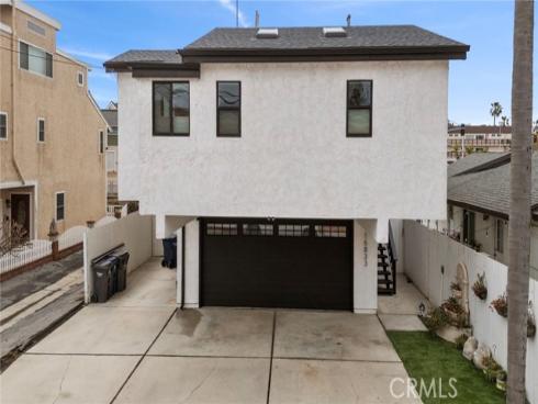 16833 Bayview Drive, Huntington Beach, CA