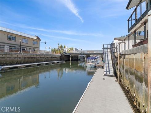 16833 Bayview Drive, Huntington Beach, CA