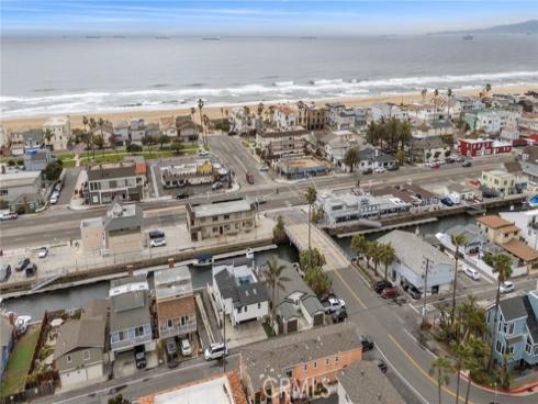 16833 Bayview Drive, Huntington Beach, CA