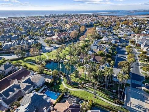 19275  Archfield Ln  , Huntington Beach, CA