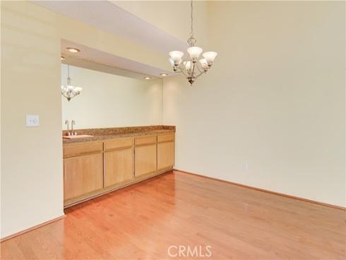 8933 Amador 1317C Circle, Huntington Beach, CA