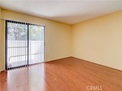 8933 Amador 1317C Circle, Huntington Beach, CA