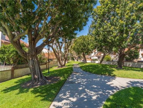 20916 Coastview Lane, Huntington Beach, CA