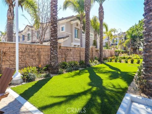 19091 Azul Lane, Huntington Beach, CA