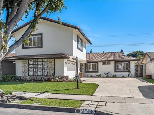 5032 Galway Circle, Huntington Beach, CA