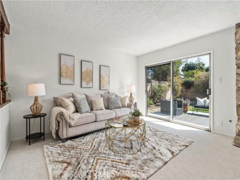 5032 Galway Circle, Huntington Beach, CA