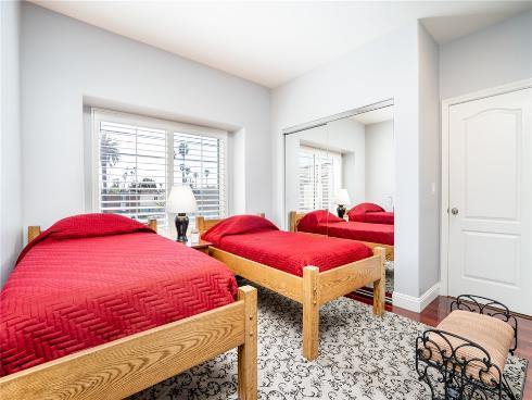 308 9th Street, Huntington Beach, CA