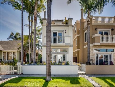 308 9th Street, Huntington Beach, CA