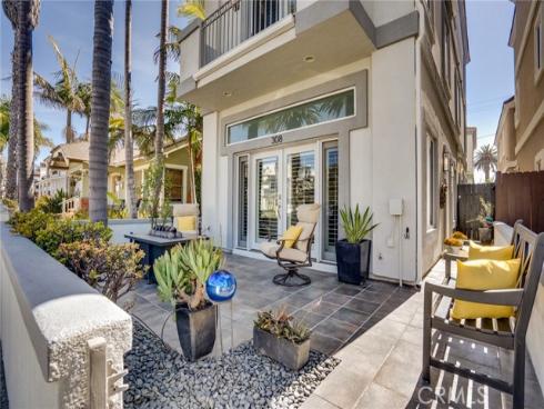 308 9th Street, Huntington Beach, CA