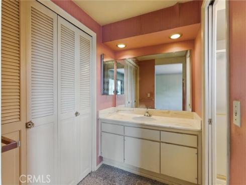 17192 Saint Andrews Lane, Huntington Beach, CA