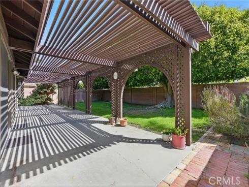 17192 Saint Andrews Lane, Huntington Beach, CA