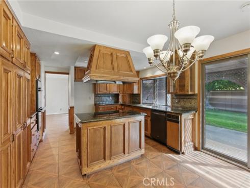 17192 Saint Andrews Lane, Huntington Beach, CA