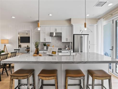 19011  Main  121  Street, Huntington Beach, CA