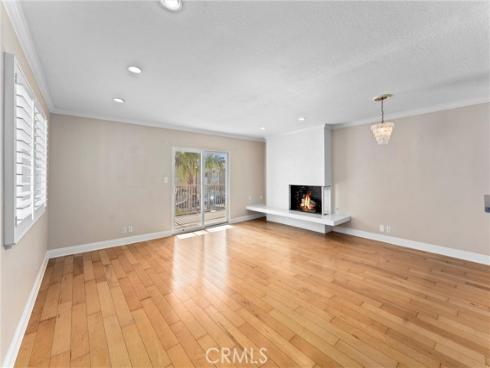 319 14th B Street, Huntington Beach, CA