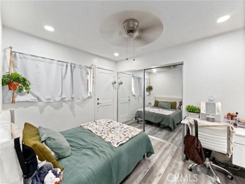 319 14th B Street, Huntington Beach, CA