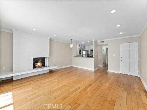 319 14th B Street, Huntington Beach, CA