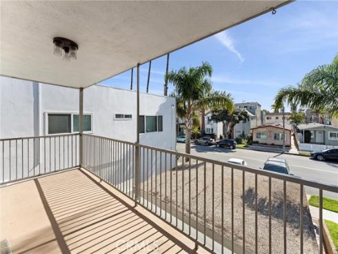 319 14th B Street, Huntington Beach, CA