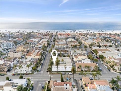 319 14th B Street, Huntington Beach, CA