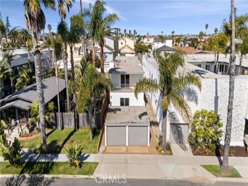 319  14th  B  Street, Huntington Beach, CA