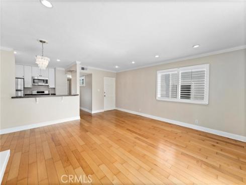 319 14th B Street, Huntington Beach, CA