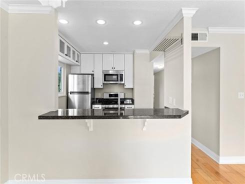 319 14th B Street, Huntington Beach, CA