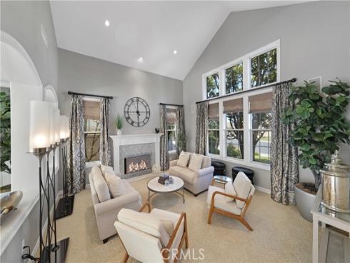 19586 Cloverwood Circle, Huntington Beach, CA