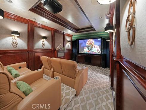 19586 Cloverwood Circle, Huntington Beach, CA