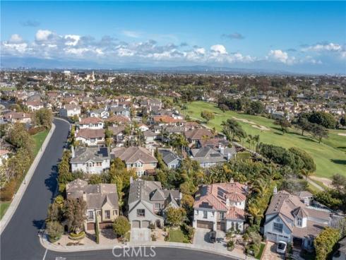 19586 Cloverwood Circle, Huntington Beach, CA