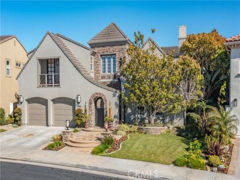 19586 Cloverwood Circle, Huntington Beach, CA