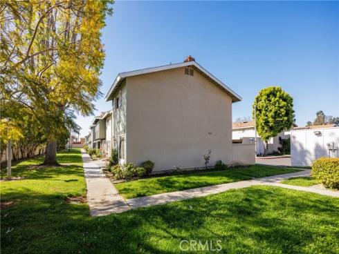 19836 Berkshire Lane, Huntington Beach, CA