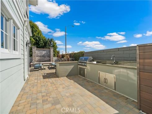 17982 Whitford Lane, Huntington Beach, CA