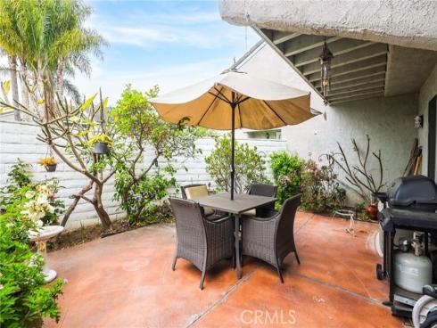 18815  Thornwood  CI32  Circle, Huntington Beach, CA