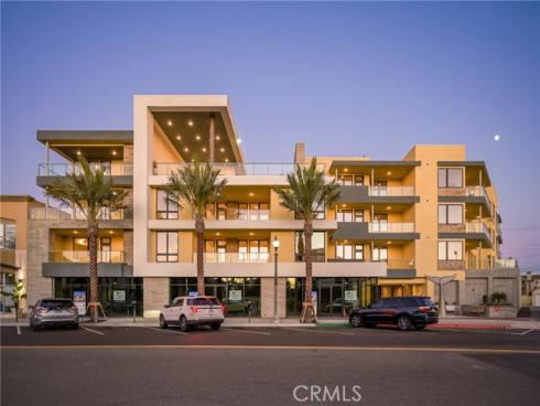 414  Main  415  Street, Huntington Beach, CA