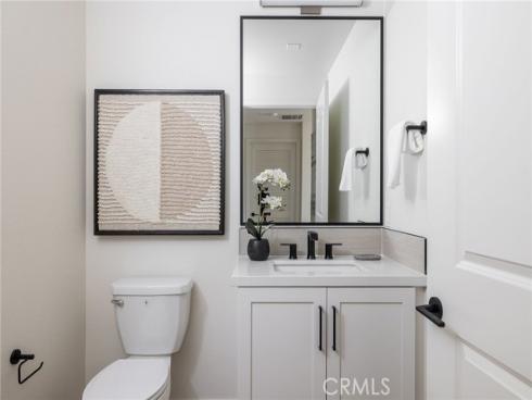 414 Main 415 Street, Huntington Beach, CA